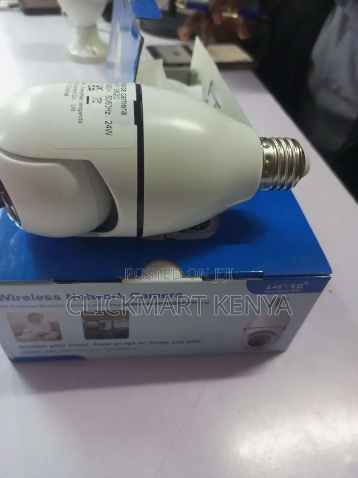 Wifi CCTV Bulb Camera 360°, Motion Detection 2way Comm