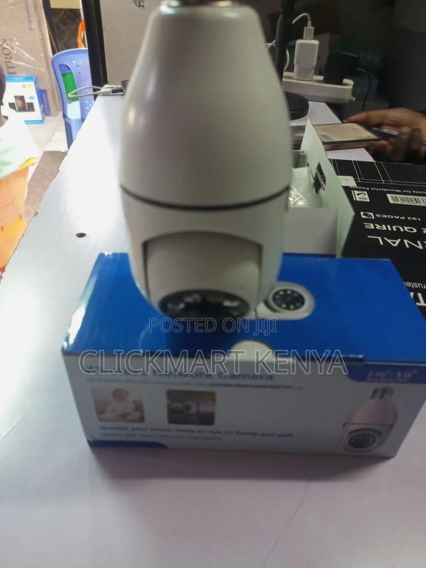 PTZ 360° 1080P Wifi CCTV Bulb Camera