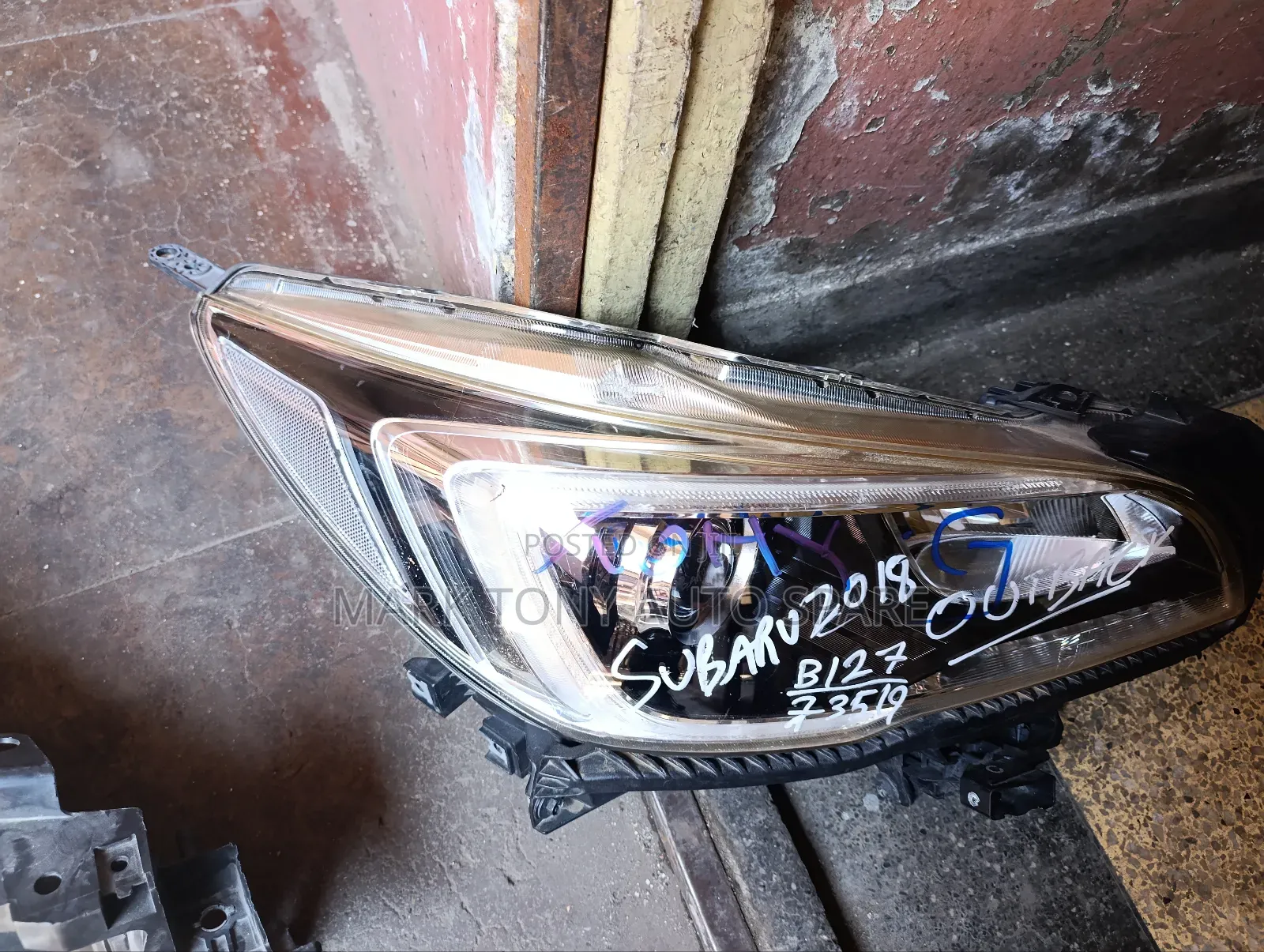 Subaru BS9 Headlight Zenon Right