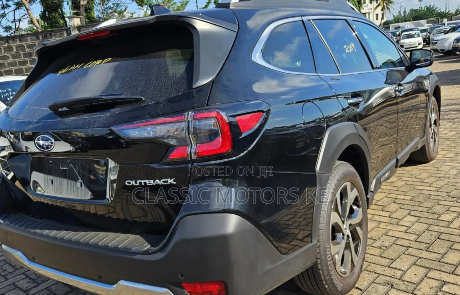 Subaru Outback Touring 2021 Black
