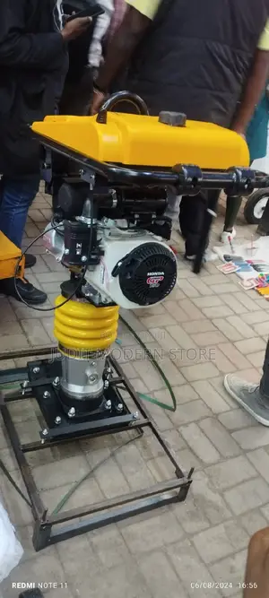 Tamping Rammer With Honda Engine