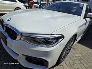 BMW 523i 2018 White