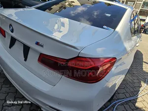 BMW 523i 2018 White