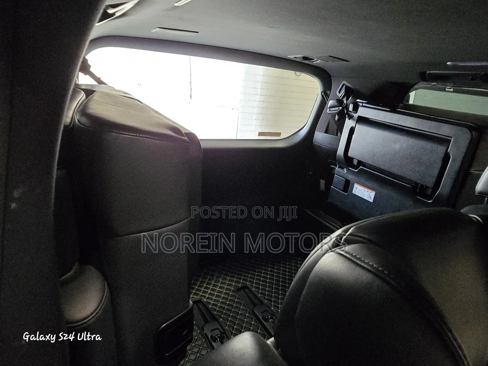 Toyota Vellfire 2017 White