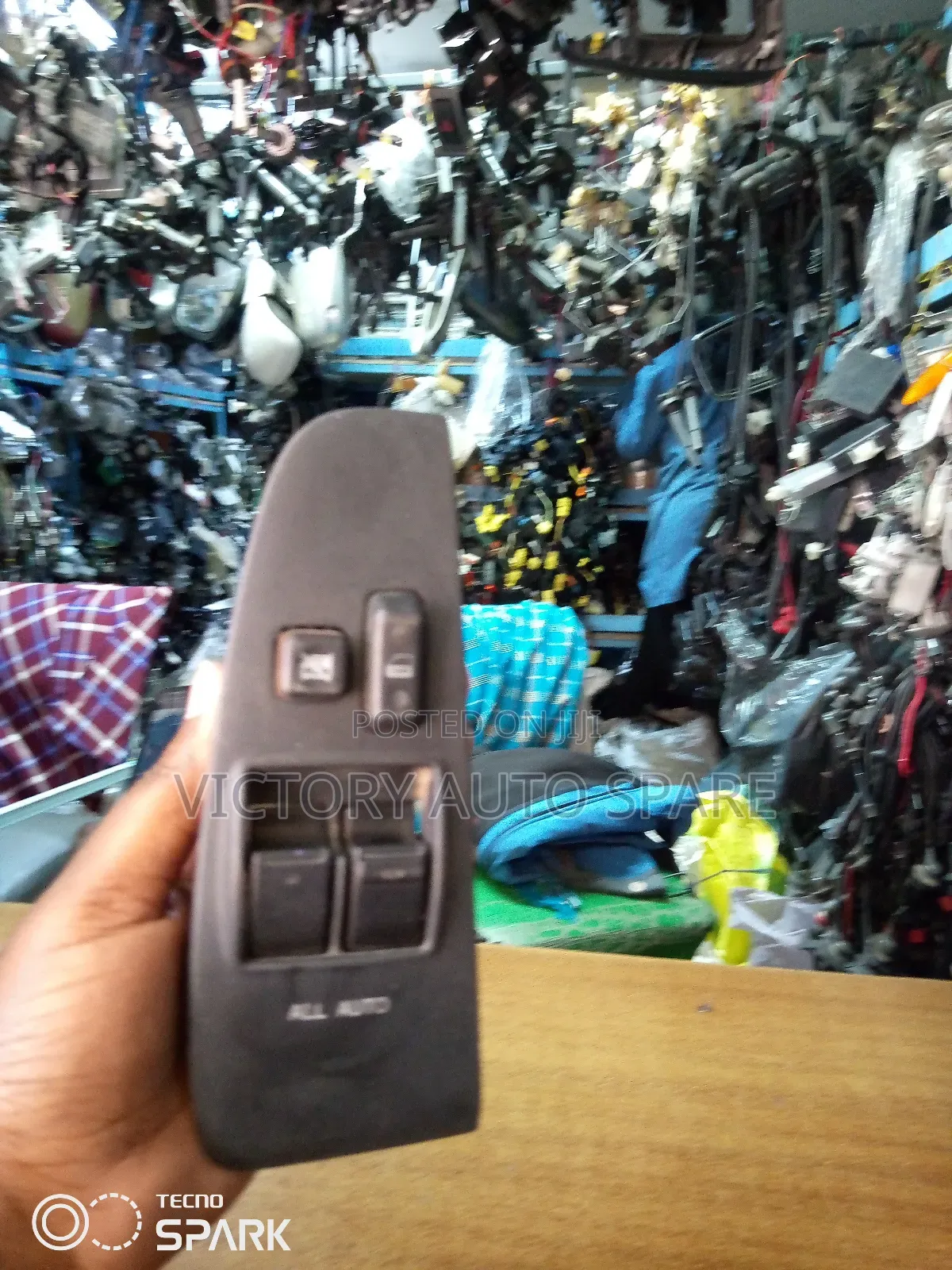 Avensis Main Switch Door