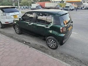 Toyota Passo 2015 Green