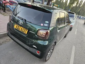Toyota Passo 2015 Green