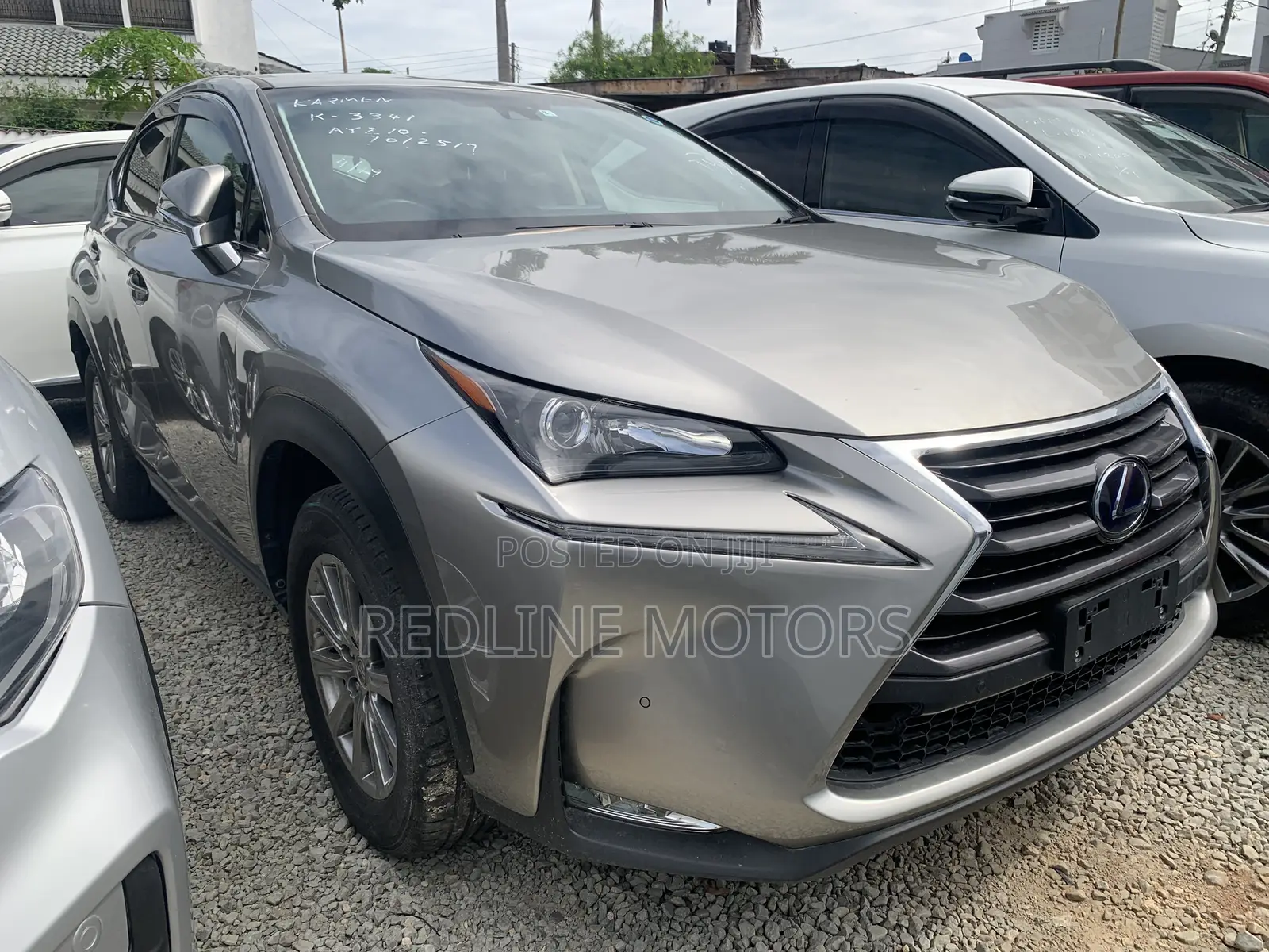 Lexus NX 300h Base 4x4 (2.5L 4cyl 2A) 2016 Gray