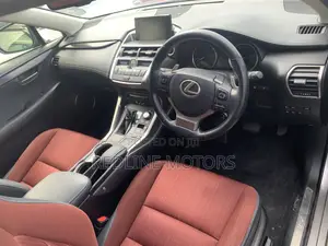 Lexus NX 300h Base 4x4 (2.5L 4cyl 2A) 2016 Gray