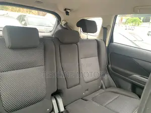 Mitsubishi Outlander ES FWD 2017 Blue