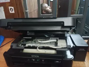L382 L382 EPSON Printers Ex Uk Grade 1<200 Printout