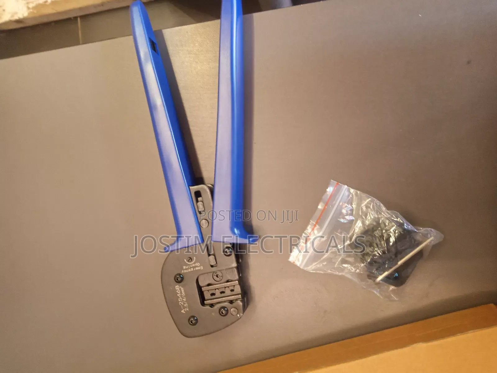 Crimping Tool for Solar Mc4s
