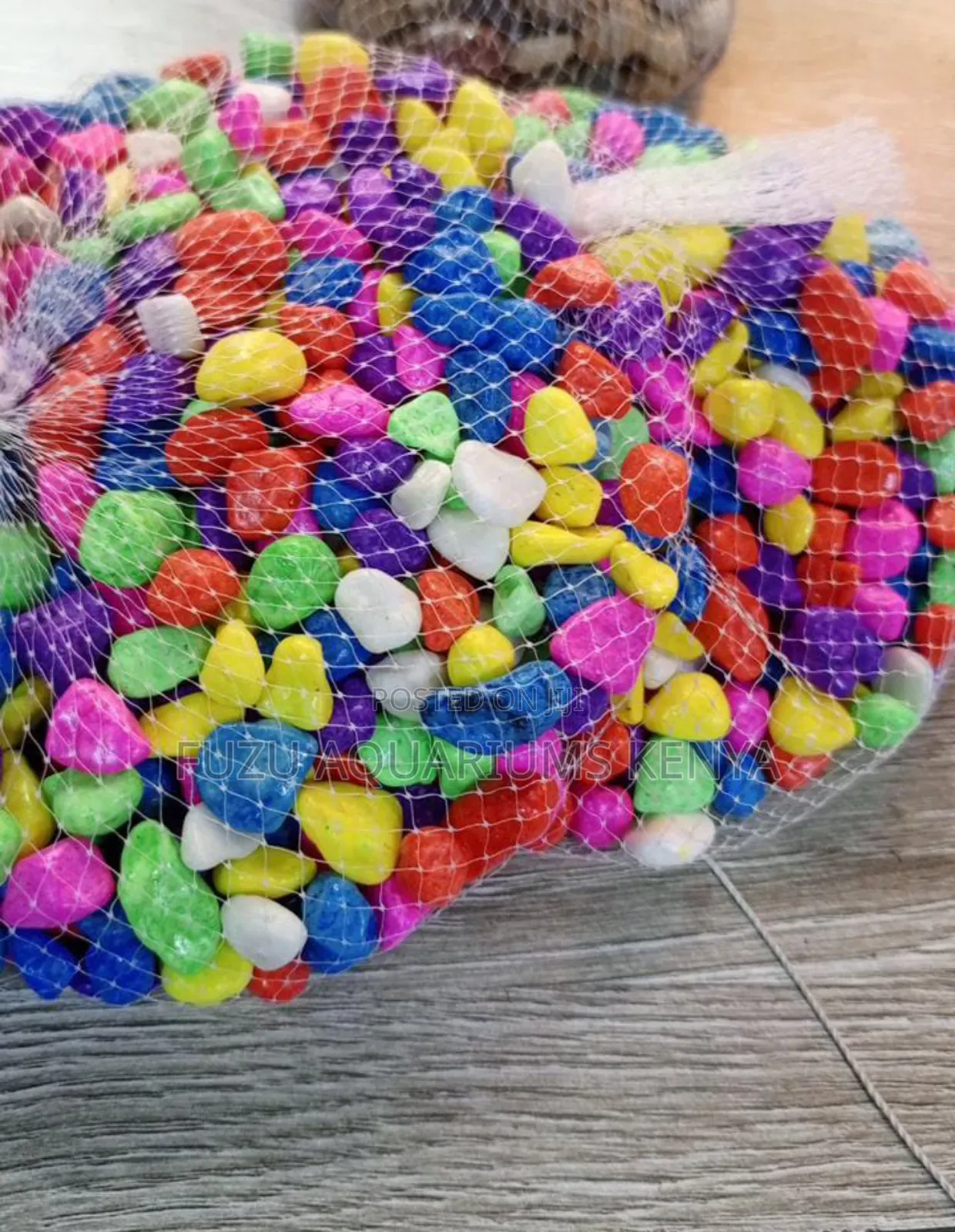 Coloured Gravel for Aquarium Fish Tank
