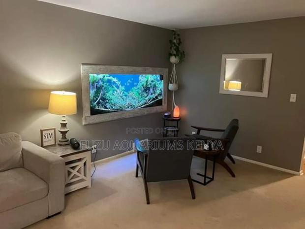 Wall Inbuilt Aquarium - main view
