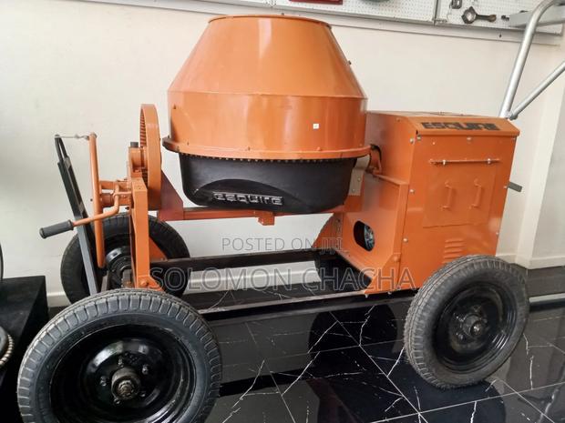 Esquire Machines 500litres Concrete Mixer With Deisel Engine - main view