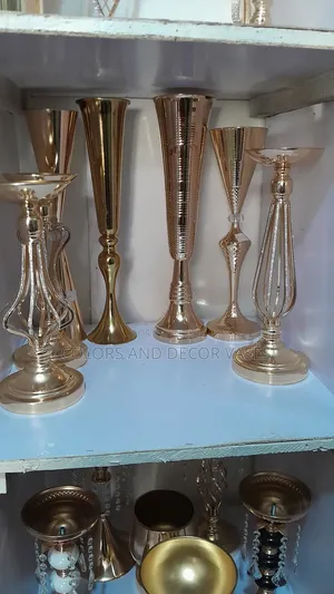 Centre Pieces Unique Pieces
