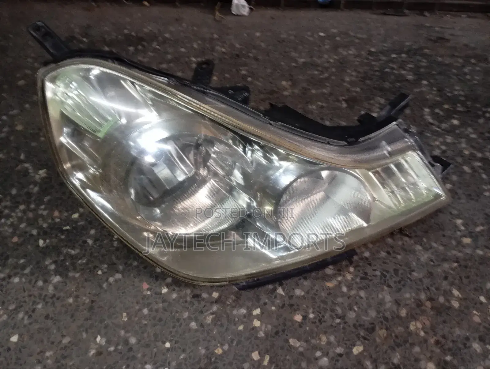 Y12 RHS Headlight Non Xenon