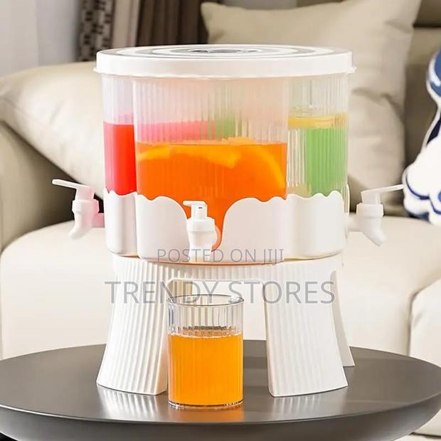 Rotating Portable Drink Dispenser - main view