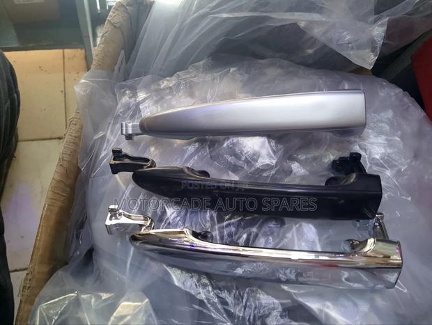 Toyota Noah/Voxy Sliding Door Handle - main view