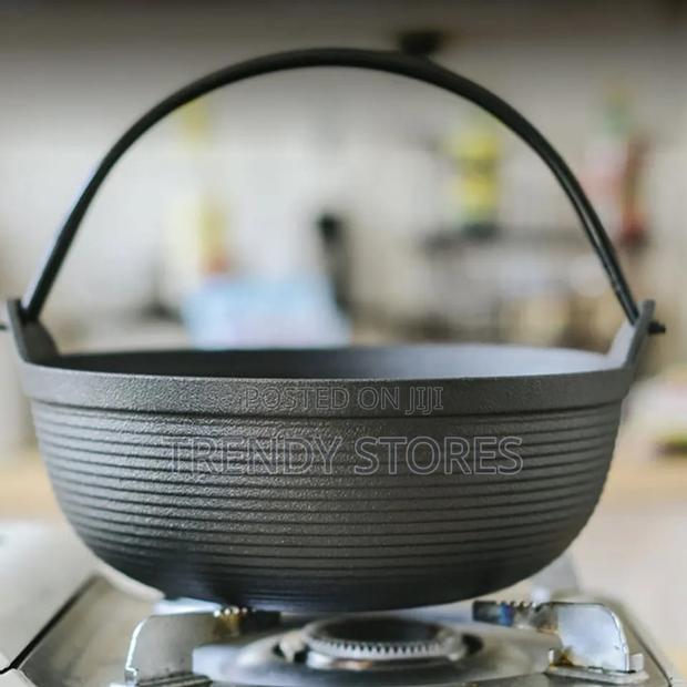Flat Bottom Cast Iron Wok - main view