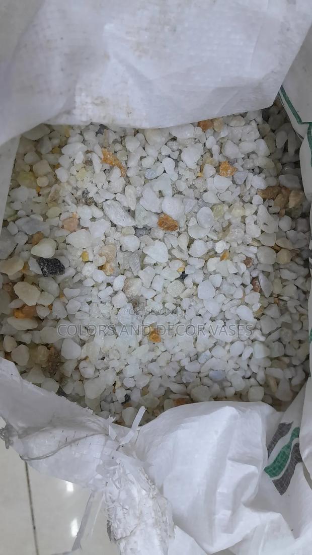 White Mix Brown Decorative Stones