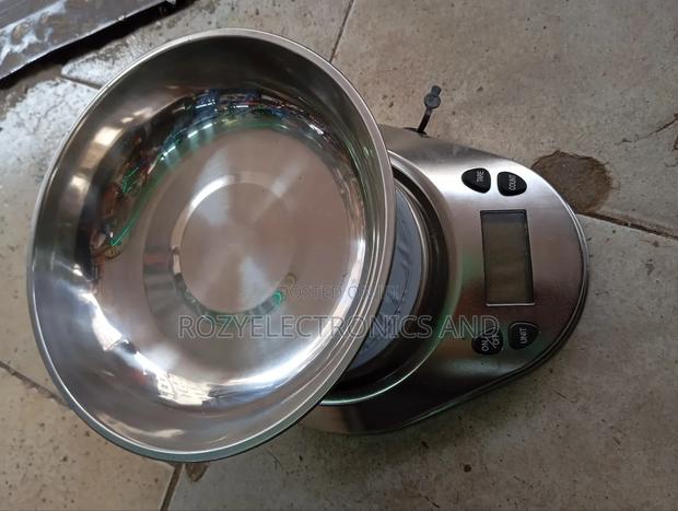 Kitchen Scales 10kg - main view