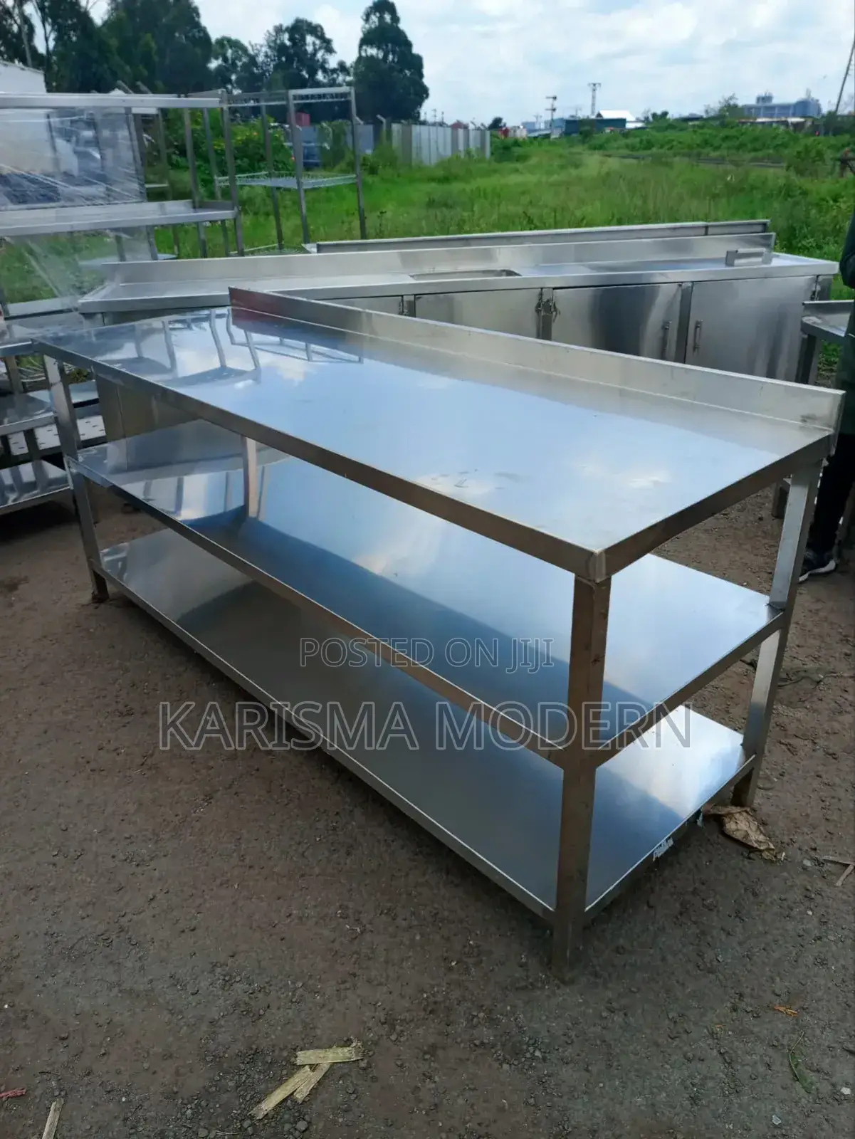 Two Undershelves Full Length Working Table