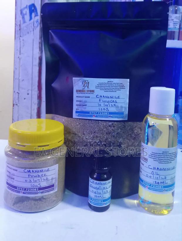 Chamomile Essential, Extract, Powder, Oil, Hydrosol, Flowers - main view