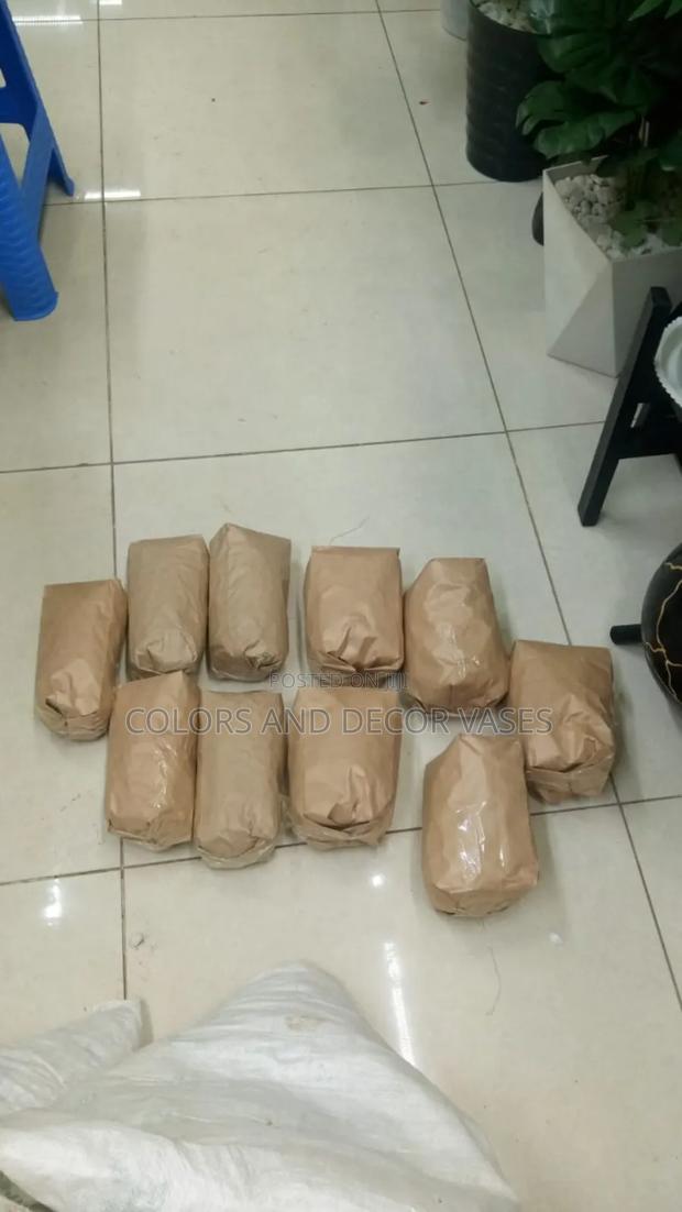 10kg White Pebble Stones - main view