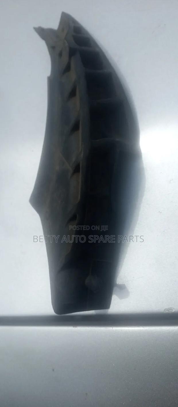 Toyota Harrier Windscreen Finisher - main view