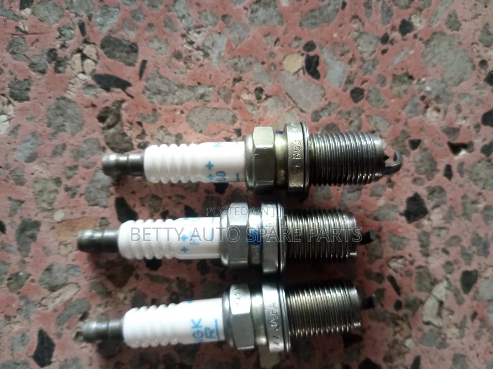 Subaru Legacy BP5 Plugs