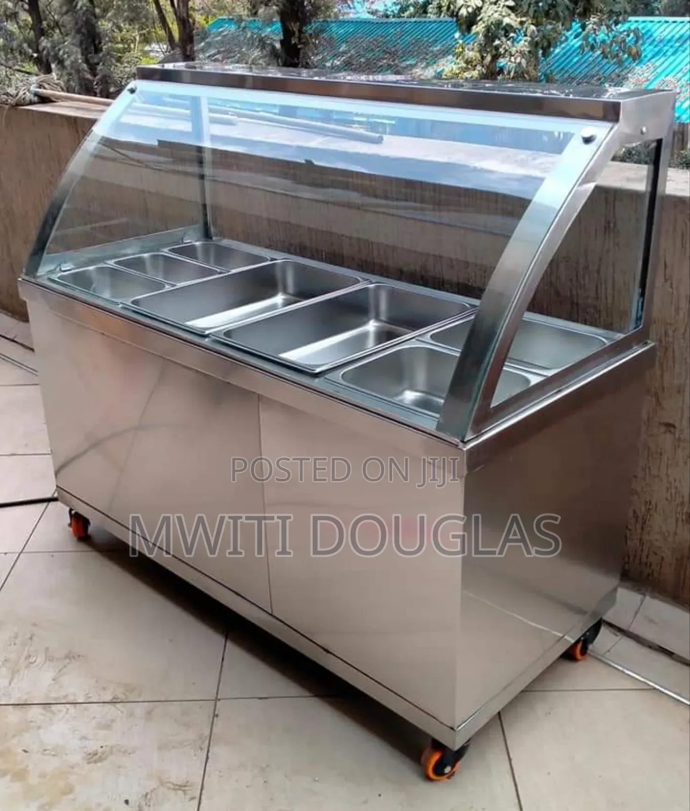 Decently Designed Food Warmer Display