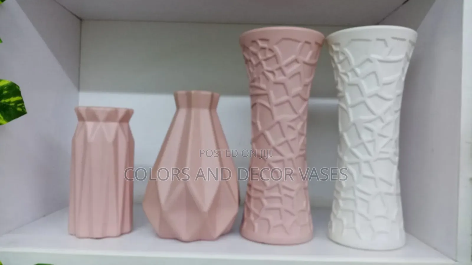 Hard Plastic Flower Vases Available KSH 400,600 800.