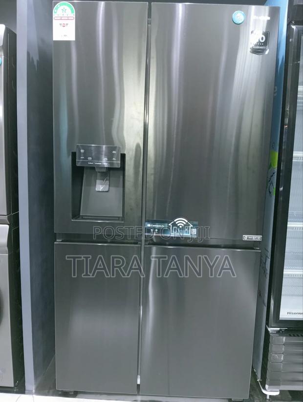 Hisense628l Side by Side Refrigerator With Water Dispenser - thumbnail 2