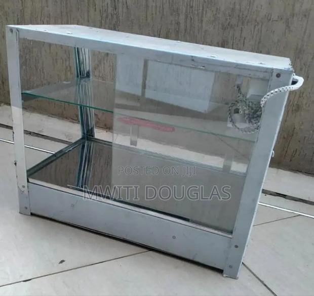 Pocket Friendly Chips Warmer Display