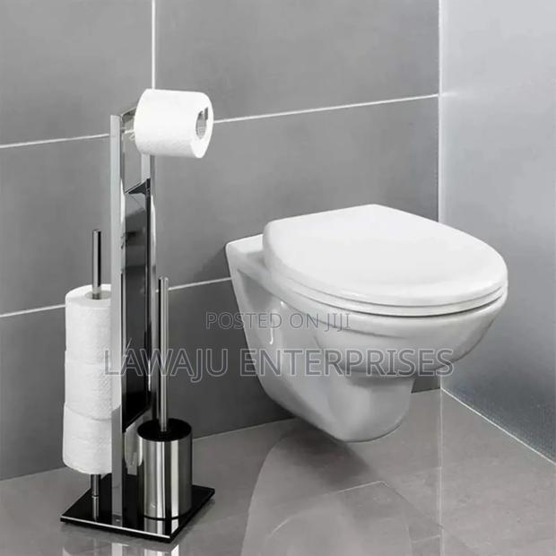 Silver Free Standing Tissue Holder
