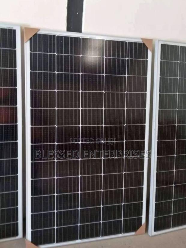 300 Watts Solar Panel/ Guaranteed Solar Panel Solarmax - main view