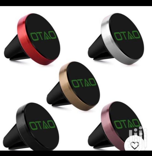 New Magnetic Vent Phone Holder, Free Delivery Within Nrb Town.