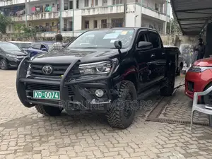 Toyota Hilux 2017 Matt Black