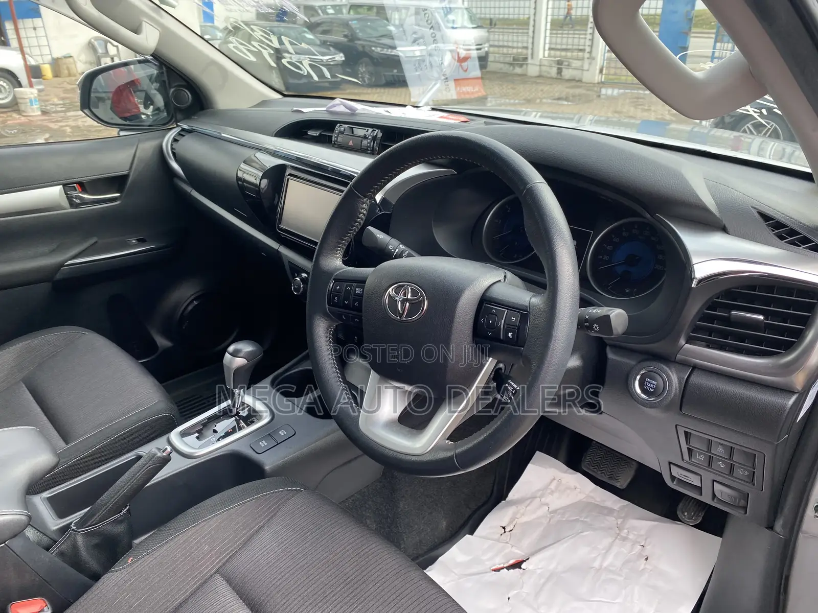 Toyota Hilux 2018 Silver