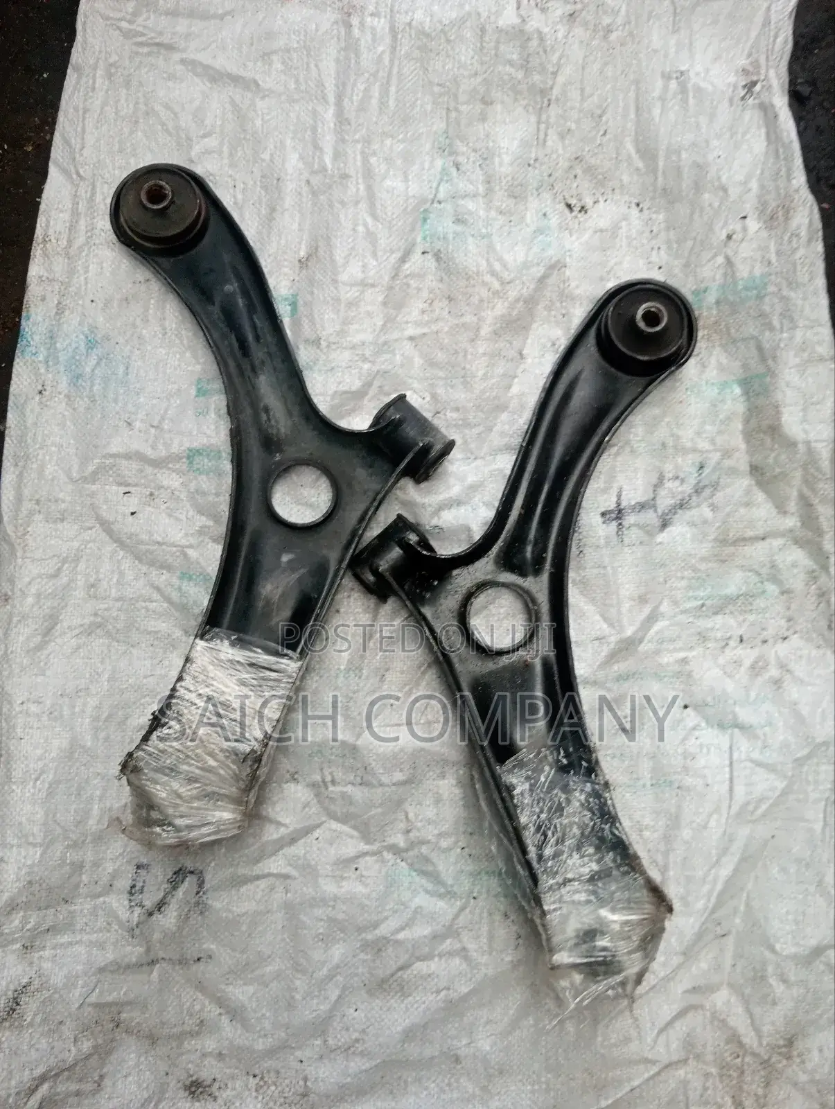 Suzuki Alto 2014 Suspension Arms
