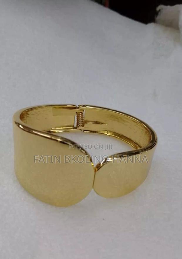 Classy Bangle - thumbnail 2