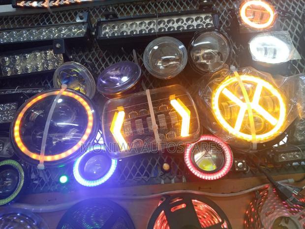 Different Sizes of Led Headlights Round and Rectangular