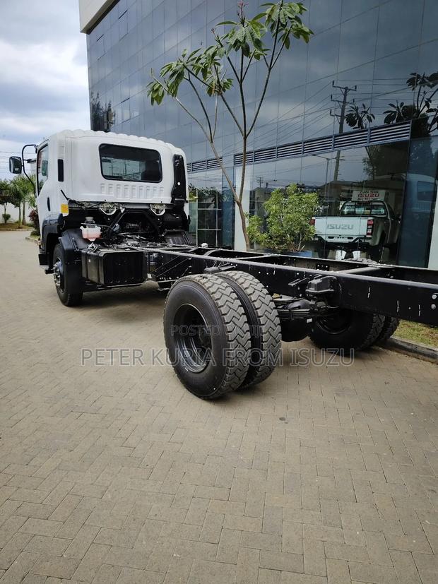 Brand New Isuzu FVR90 Cab Chassis - thumbnail 8