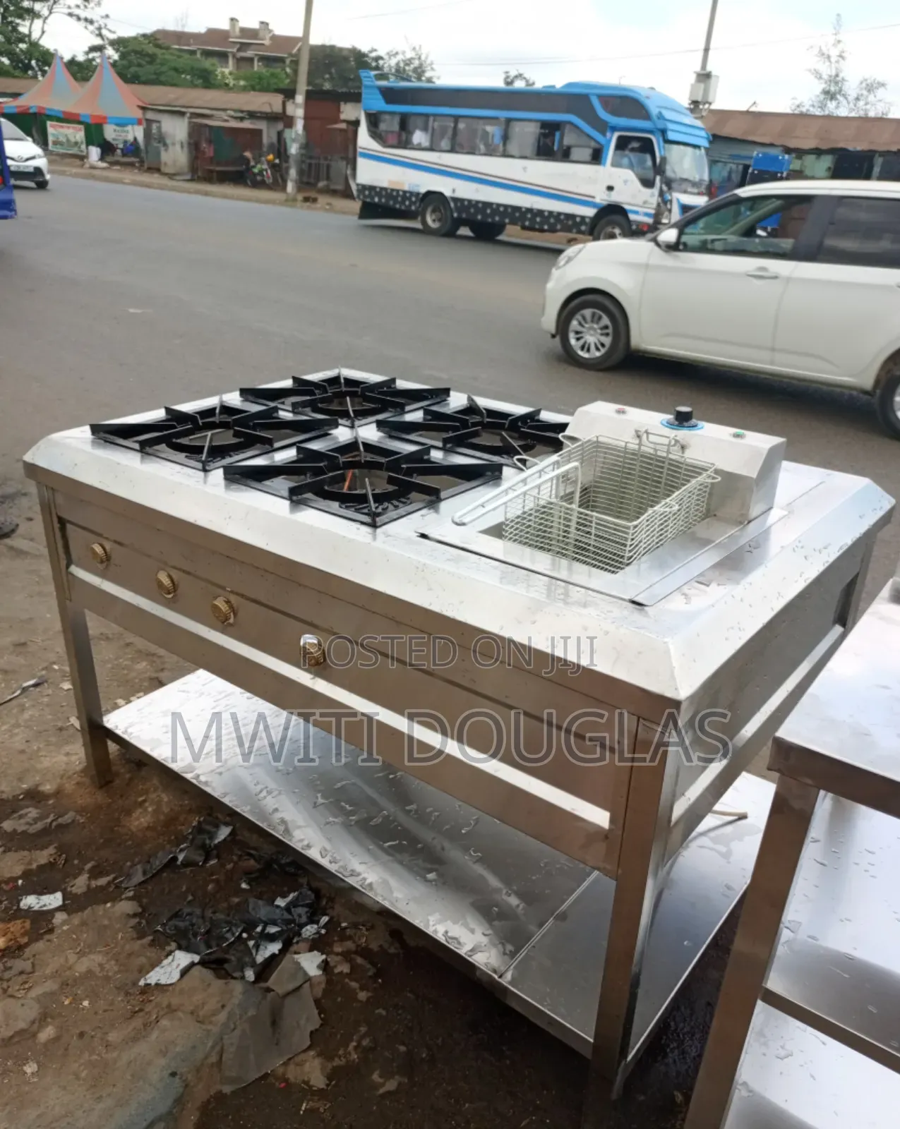 Most Dynamic Four Burner Combined Kitchen Unit