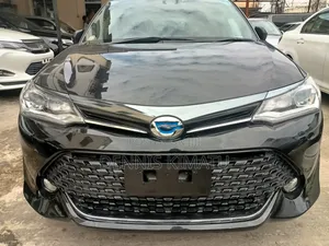 Toyota Corolla Fielder 2017 Black