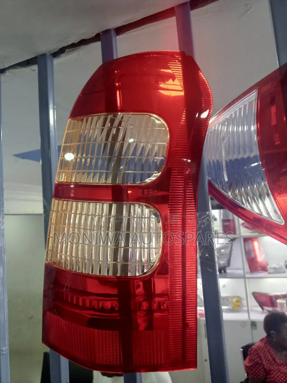Tail Lens/Rear Light Lense Toyota Succeed Old Model 2005