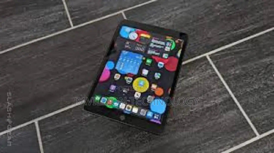 New Apple iPad 10.2 (2020) Wi-Fi 64 GB Gray