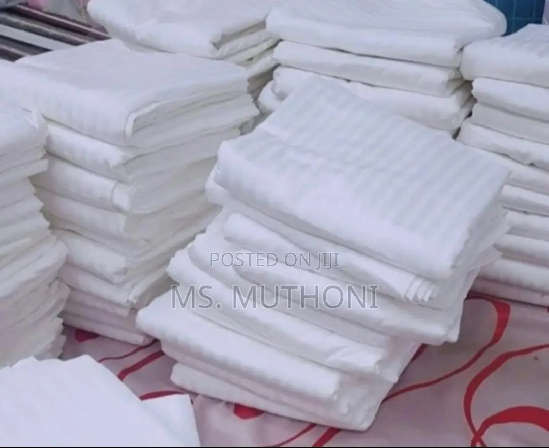 6*7 Cotton Bedsheets 1 Fitted *( All Round)* 2 Flat 2