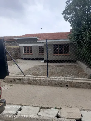 3bdrm Bungalow in Valley Street, Mombasa Road for sale